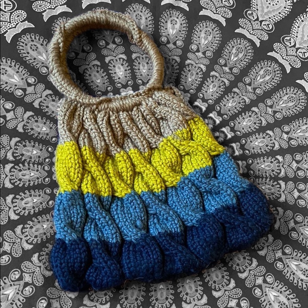 Vintage chunky knit bag